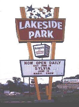 lakesidepark2.jpg